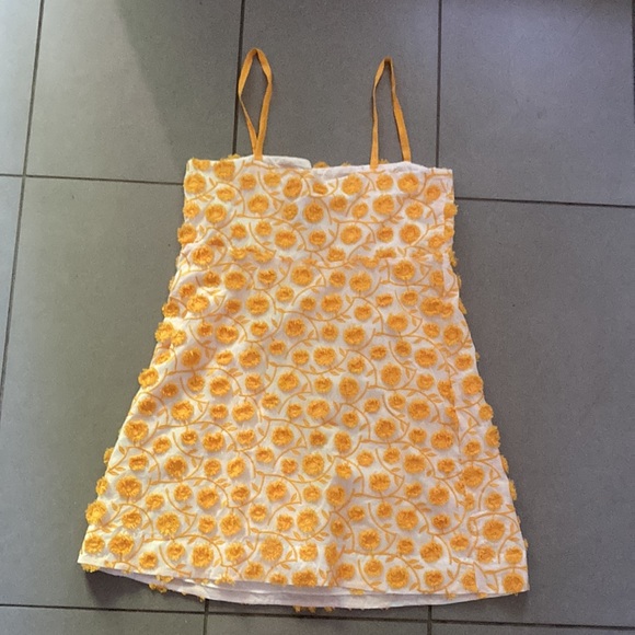 THREE GRACES Embroidered Marigold Mini Dress size 6 - Picture 6 of 15